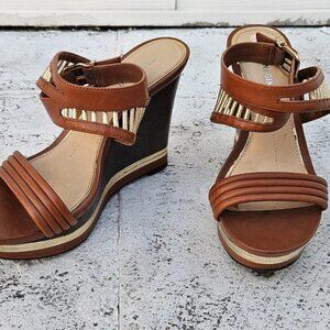 Gianni Bini Women Heel Sandal Wedge Brown Faux Leather Upper Size 6M